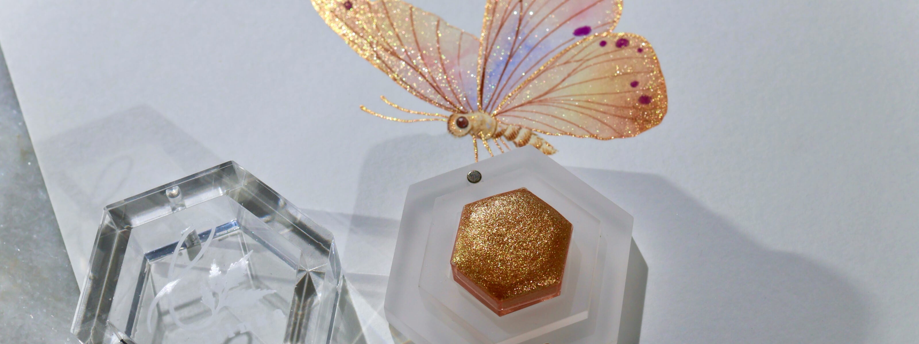 Peach exclusive free holographic watercolor for orders above 150 euros at Lisilinka